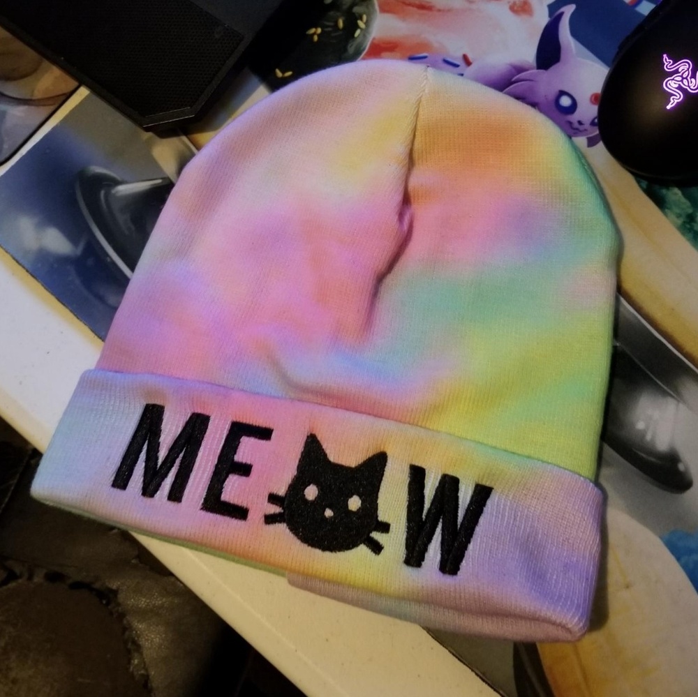 Tie Dye Cat Beanie 🐱 NWOT